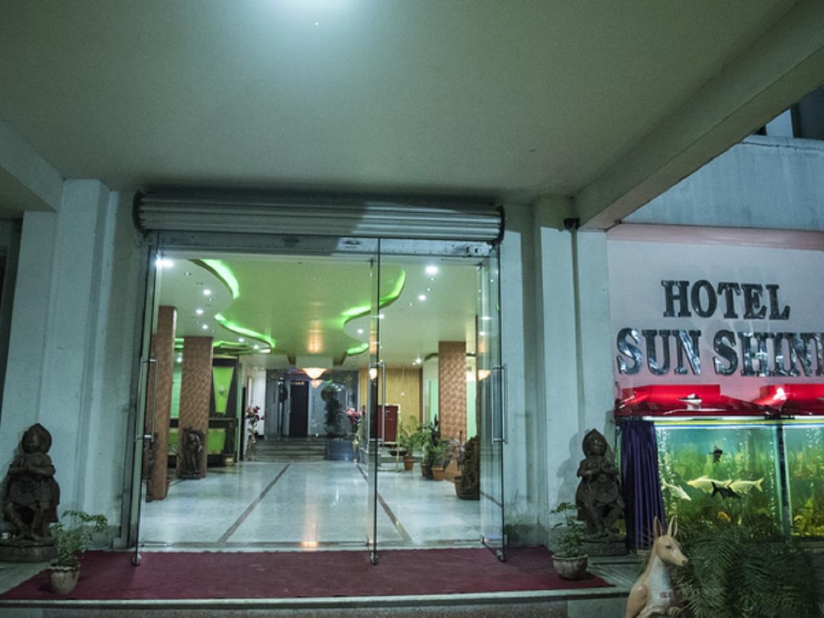 Hotel Sunshine Baharampur Ngoại thất bức ảnh